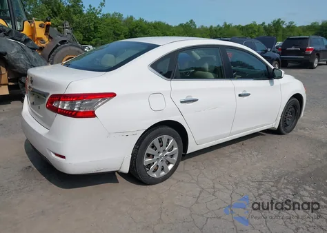 2015 Nissan Sentra S z USA, uszkodzony, nr VIN 3N1AB7AP1FY312199